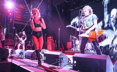 Amyl and The Sniffers