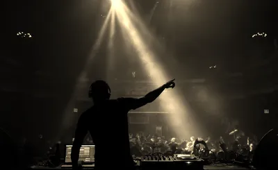 Club 90s: Heated Rivalry Night